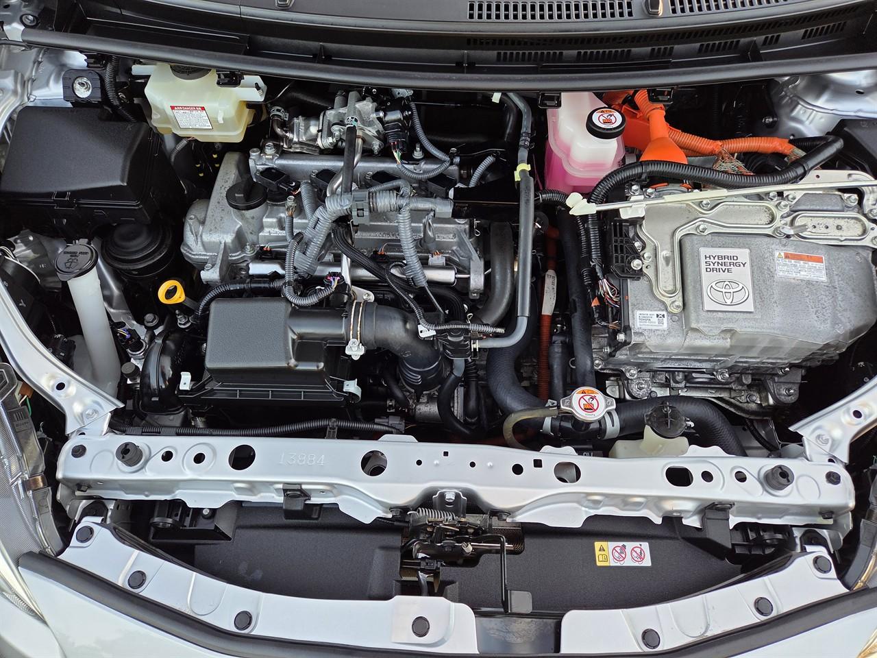 image-11, 2020 Toyota AQUA HYBRID S at Christchurch