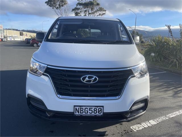 image-2, 2020 Hyundai iLoad 2.5 CRDi A5 3S II at Dunedin