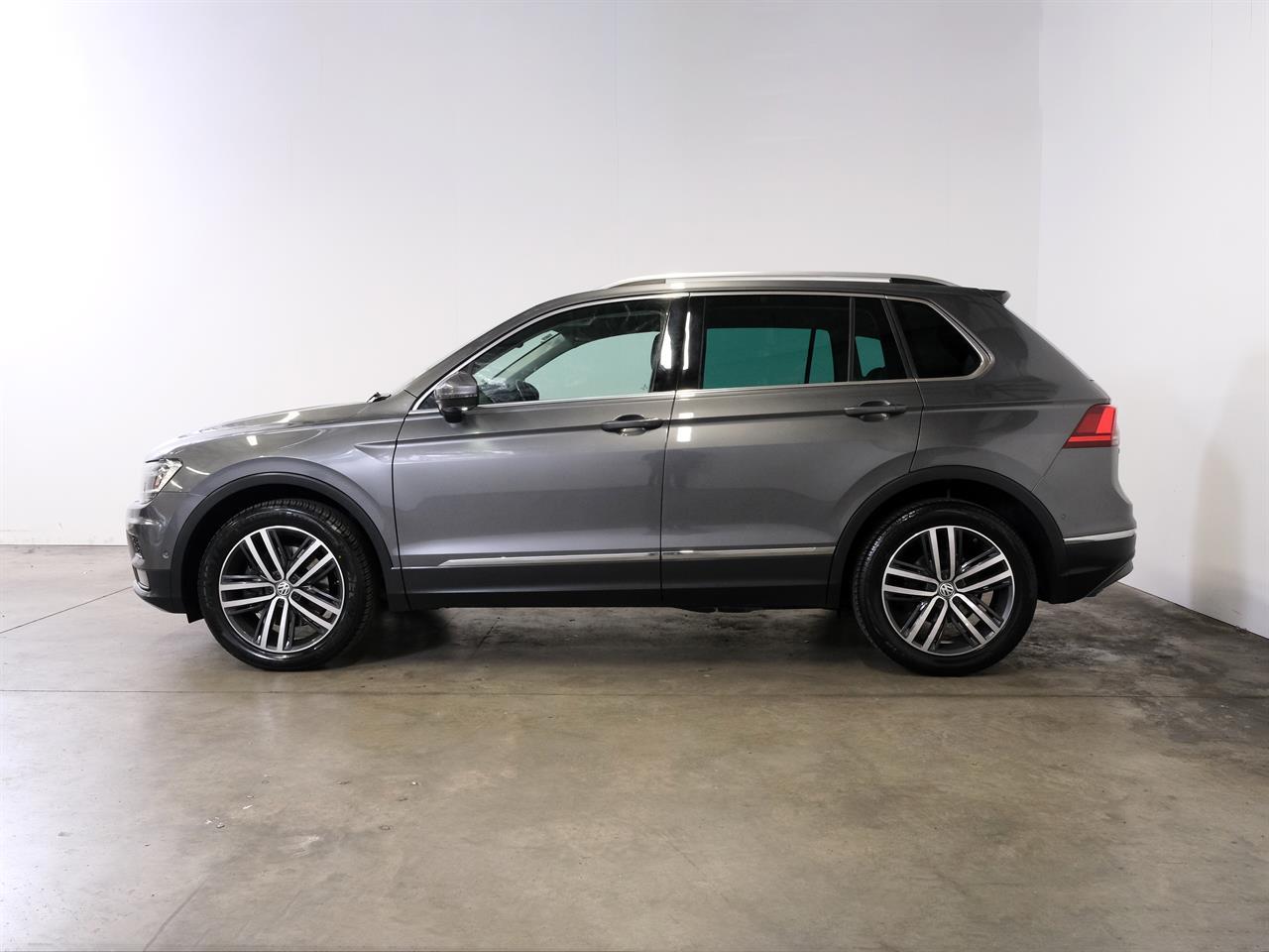 image-4, 2018 Volkswagen Tiguan 2.0TSI Highline 4Motion 'NZ at Christchurch