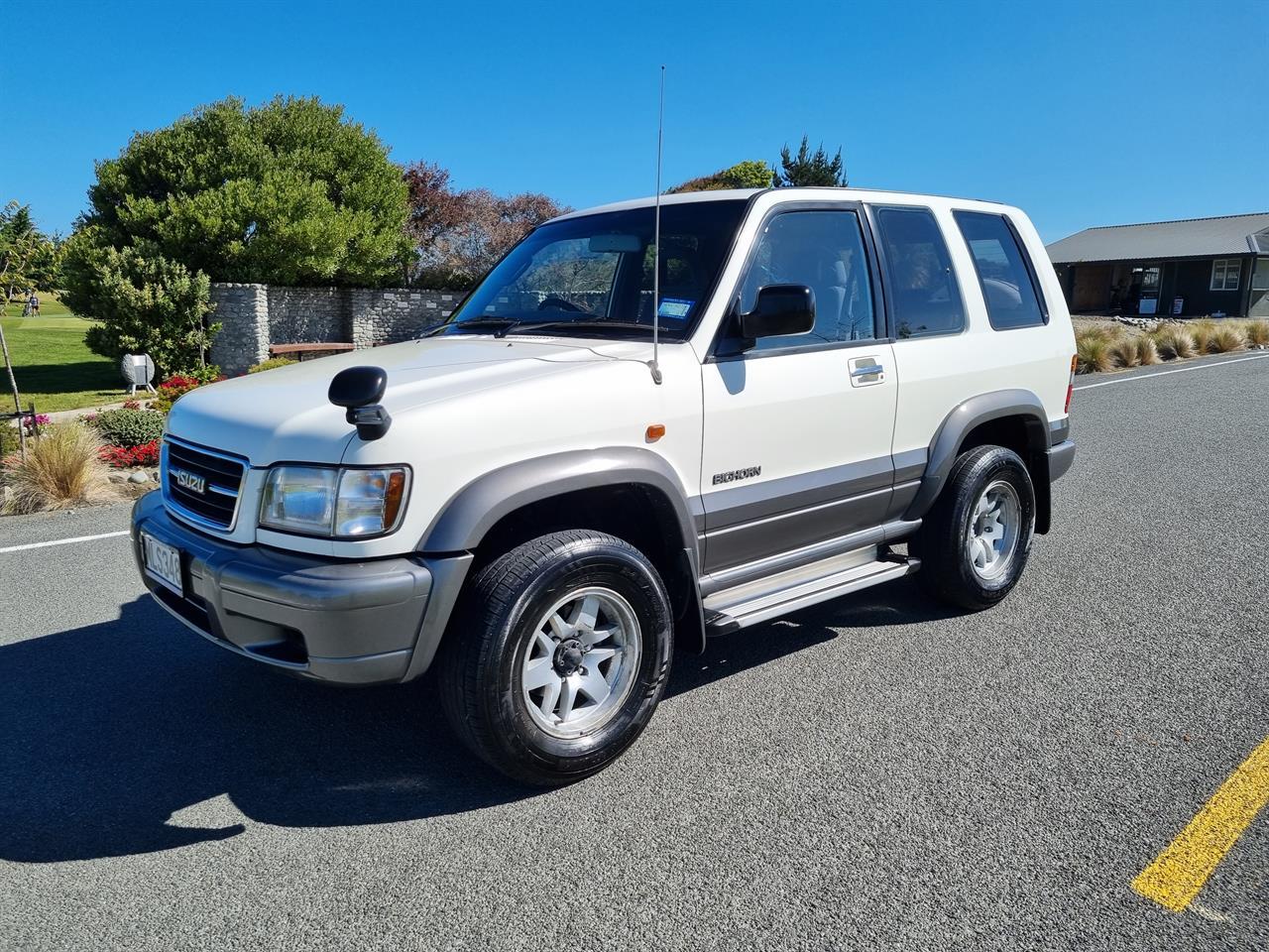 1999 Isuzu Bighorn 35 V6 Swb On Handshake