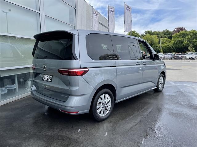 2022 Volkswagen Multivan T7 Family PHEV on handshake