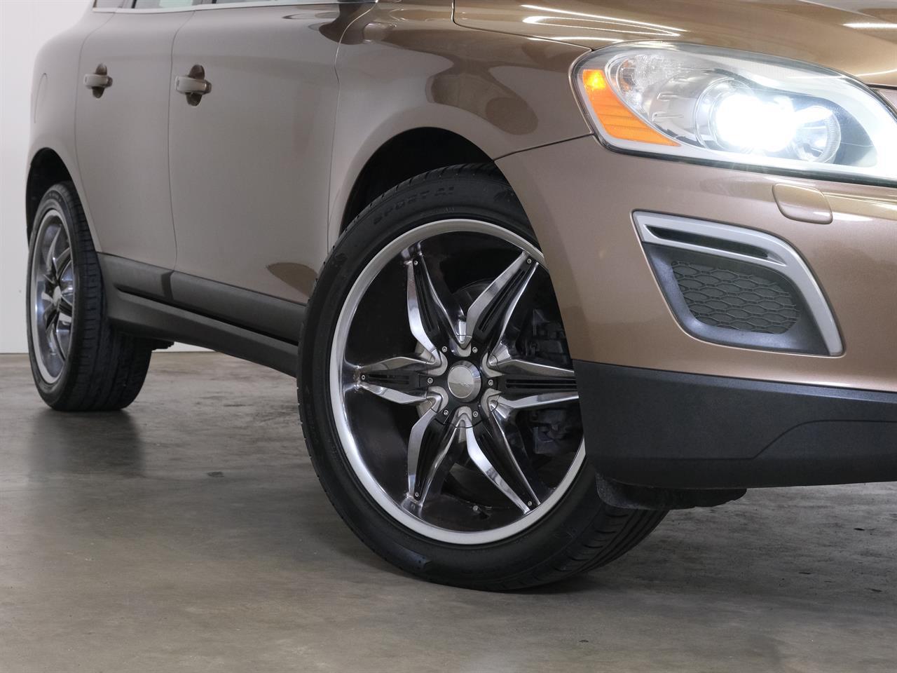 image-8, 2011 Volvo XC60 T6 AWD at Christchurch