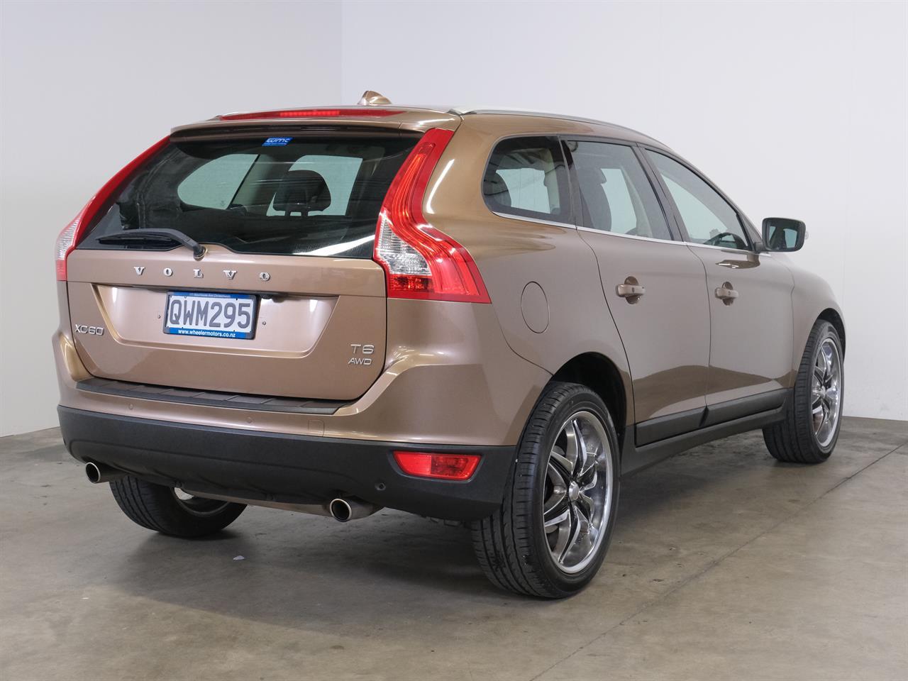 image-7, 2011 Volvo XC60 T6 AWD at Christchurch