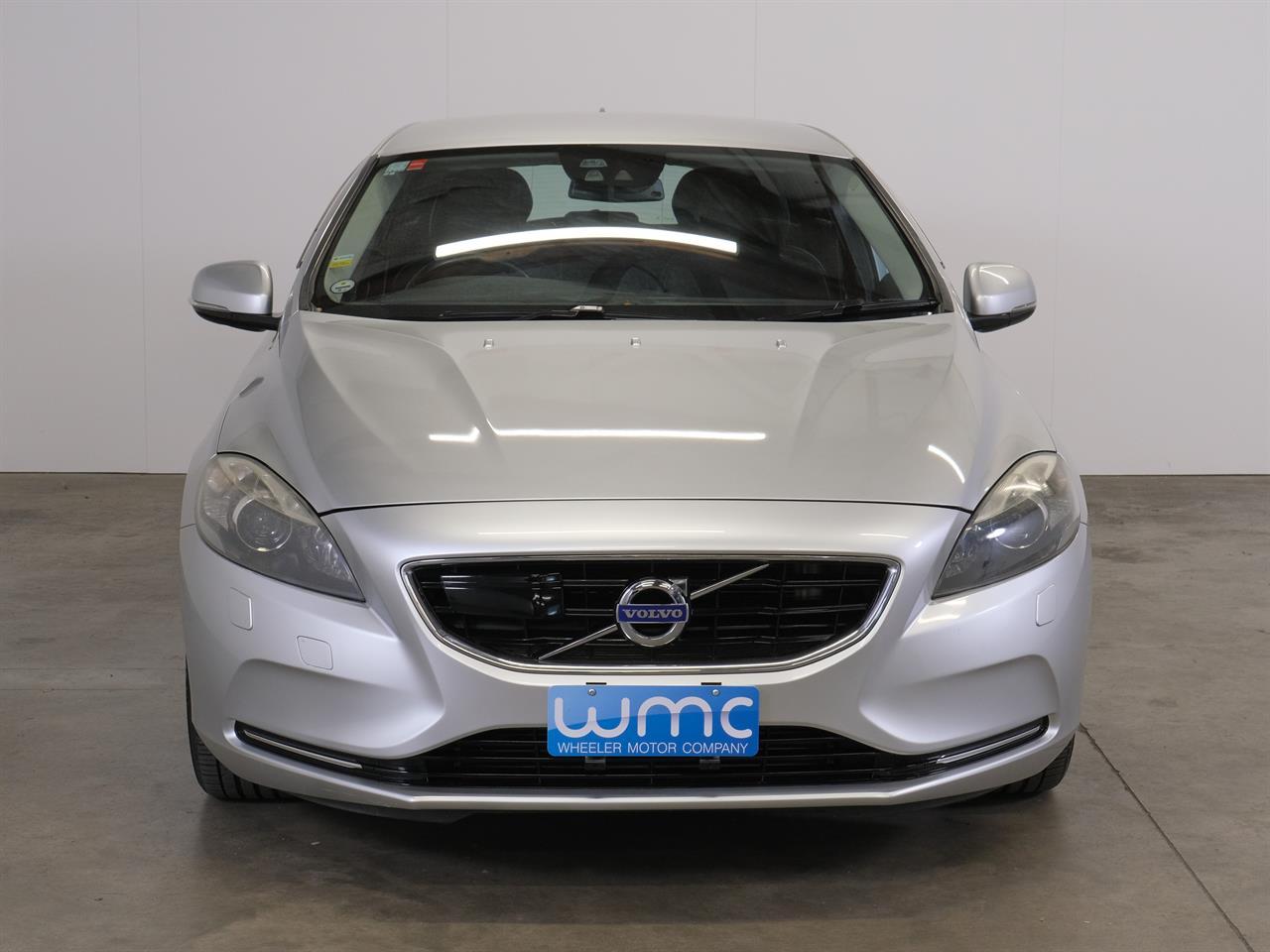 image-2, 2014 Volvo V40 T4 at Christchurch