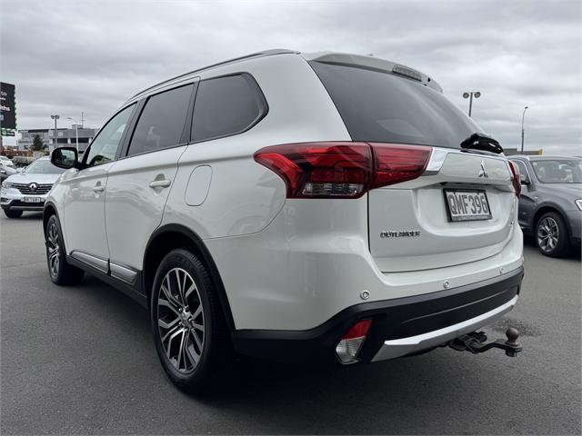 image-2, 2016 Mitsubishi Outlander Xls 2.4P/4Wd at Christchurch