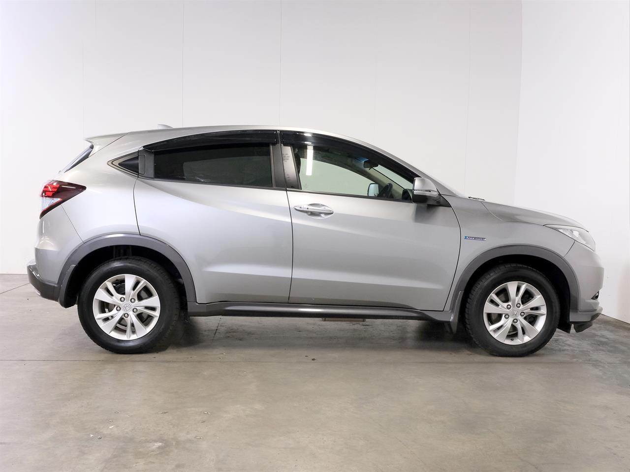 image-9, 2014 Honda Vezel Hybrid X 4WD at Christchurch