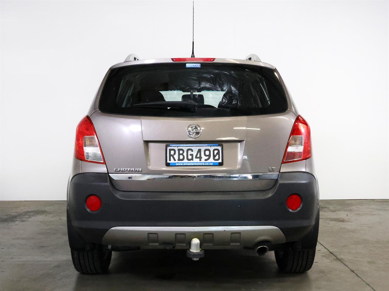 image-6, 2015 Holden Captiva 5 LT 2.4lt 'NZ New' at Christchurch