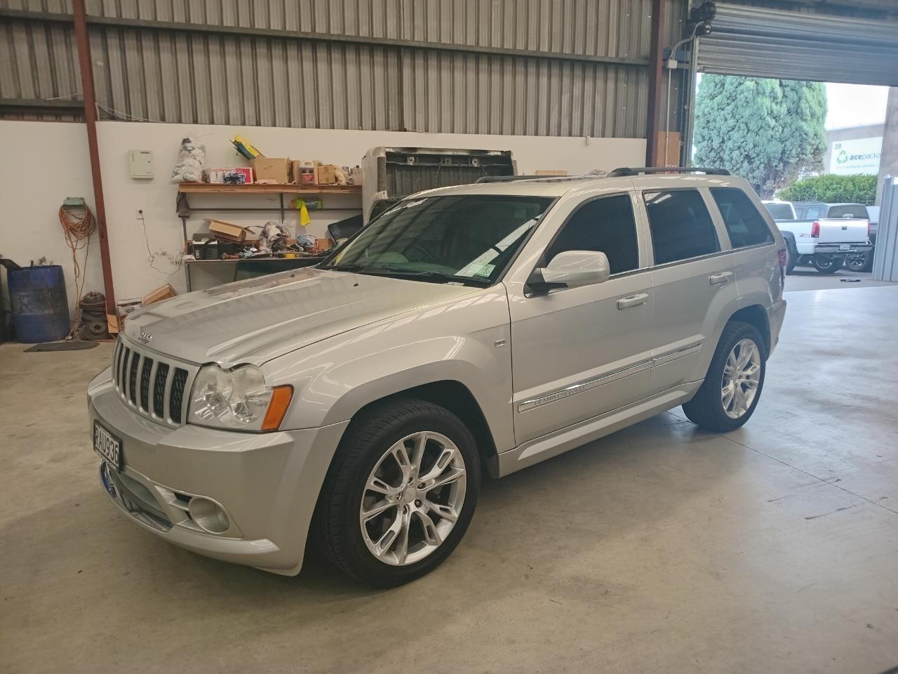 image-13, 2006 Jeep Grand Cherokee SRT8 at Christchurch