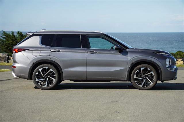 image-1, 2021 Mitsubishi Outlander VRX 2.5 2WD auto at Dunedin