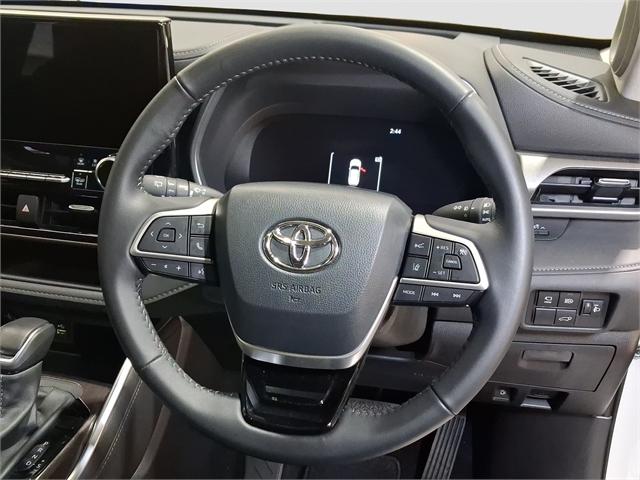 image-17, 2025 Toyota Highlander Limited ZR 2.5L Hybrid at Dunedin