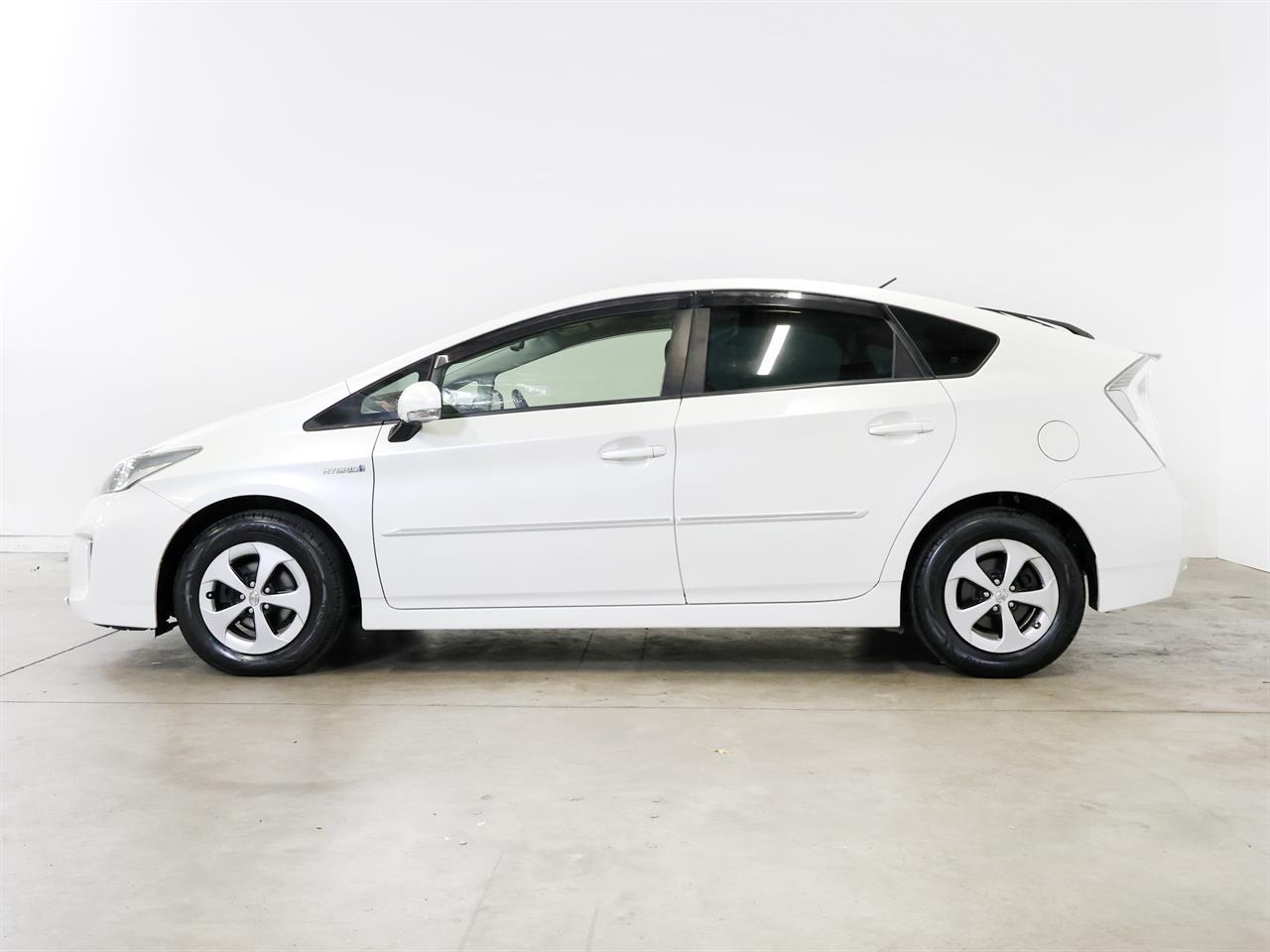 image-4, 2013 Toyota PRIUS 1.8lt Hybrid G-Package at Christchurch