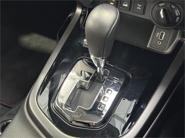 image-12, 2025 Nissan Navara Pro-4X 4WD at Christchurch