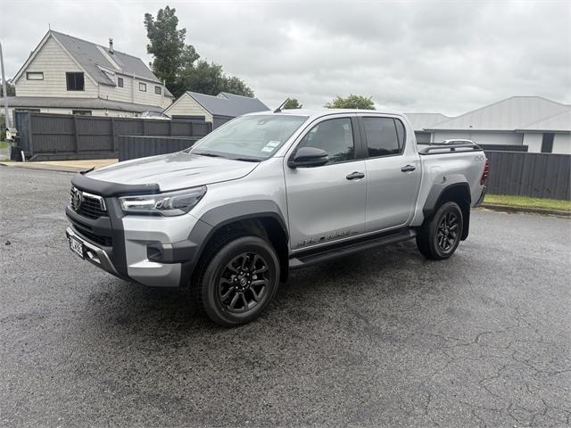 image-6, 2025 Toyota Hilux SR5 Cruiser 2.8DT Hybrid 6AT 4WD at Waimakariri