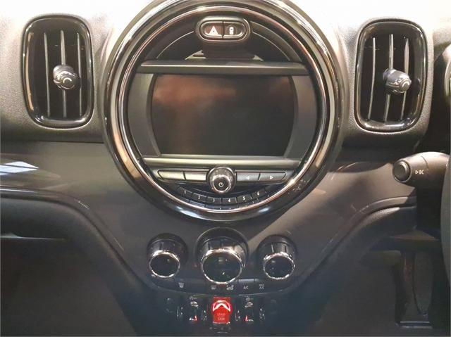 image-18, 2017 MINI Countryman Cooper at Dunedin