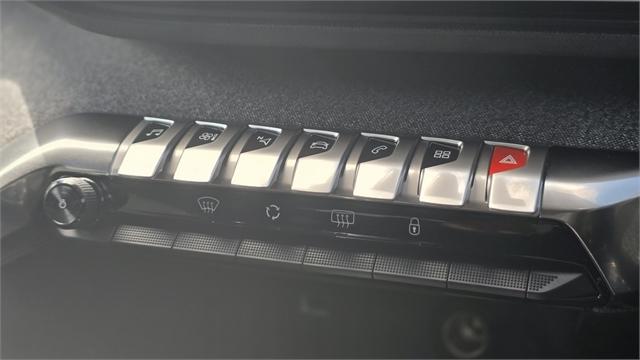 image-16, 2017 Peugeot 3008 NZ NEW | Active 1.6T at Christchurch