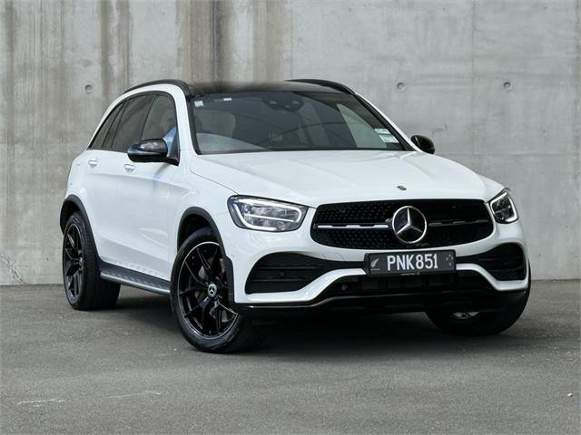image-0, 2022 MercedesBenz GLC 300 e PHEV 4MATIC SUV at Christchurch