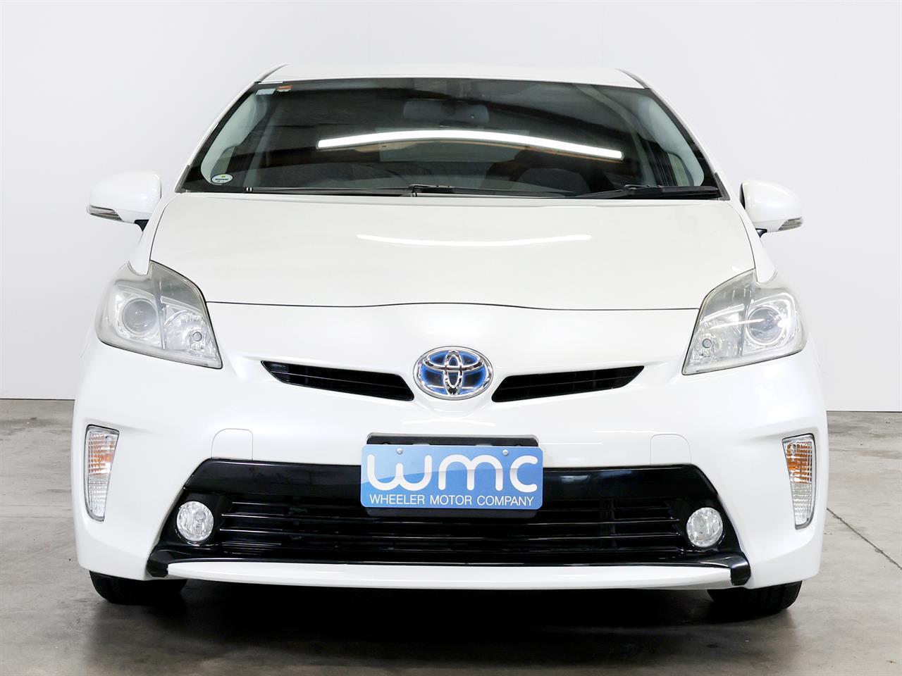 image-2, 2013 Toyota PRIUS 1.8lt Hybrid G-Package at Christchurch