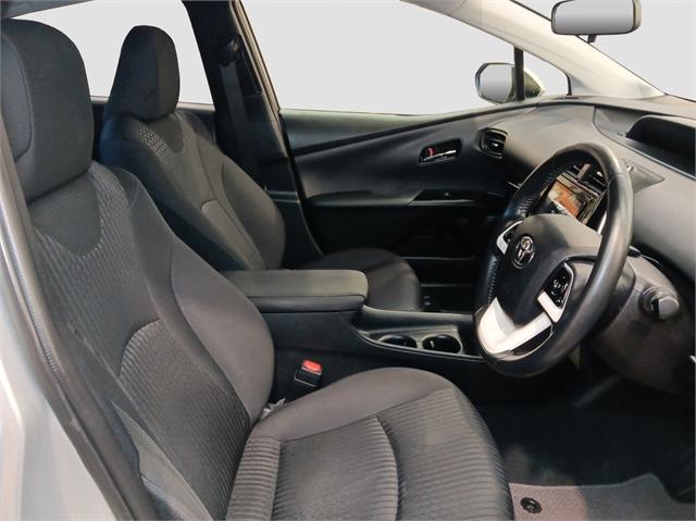 image-13, 2018 Toyota Prius Hybrid S 1.8 at Dunedin