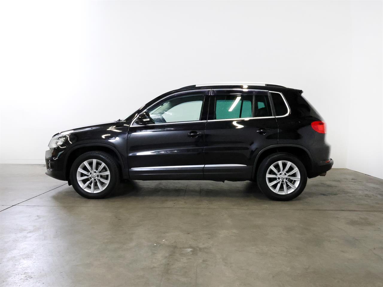 image-4, 2012 Volkswagen Tiguan 1.4TSI BlueMotion 'Facelift at Christchurch