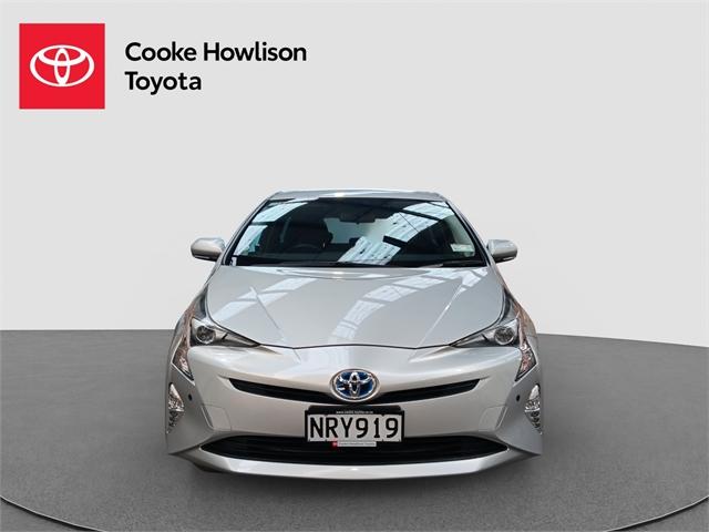 image-1, 2018 Toyota Prius Hybrid S 1.8 at Dunedin