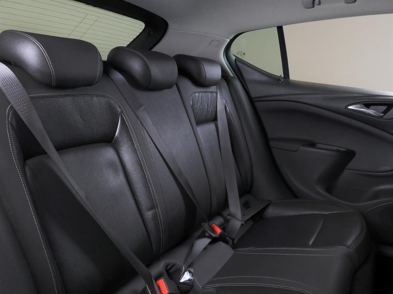image-18, 2019 Holden Astra RS-V 1.6lt Turbo 'NZ New' at Christchurch