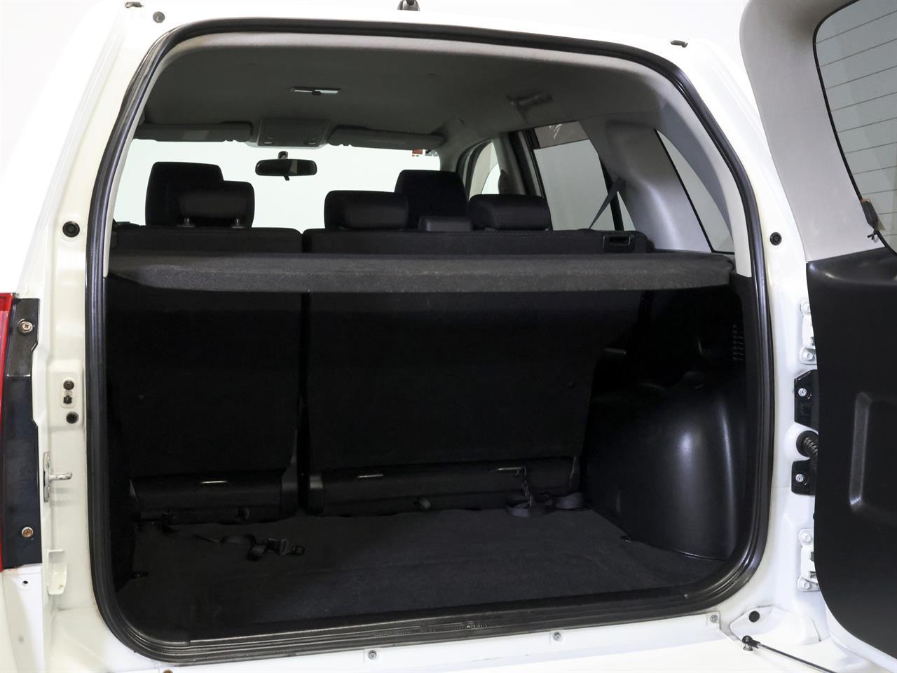 image-19, 2009 Suzuki Escudo 2.4lt 4WD 5-Speed Manual at Christchurch