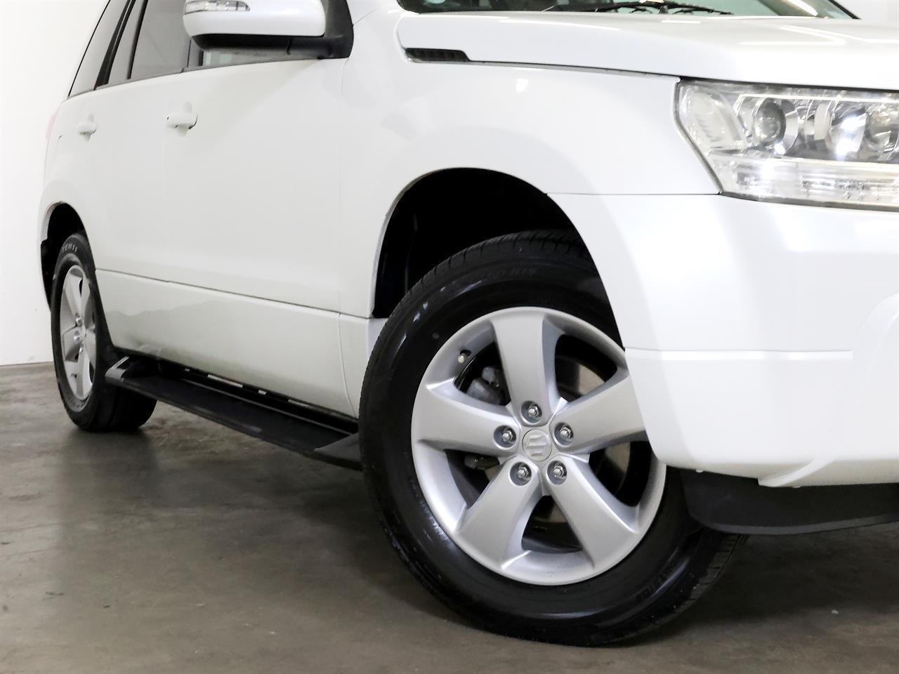 image-8, 2009 Suzuki Escudo 2.4lt 4WD 5-Speed Manual at Christchurch