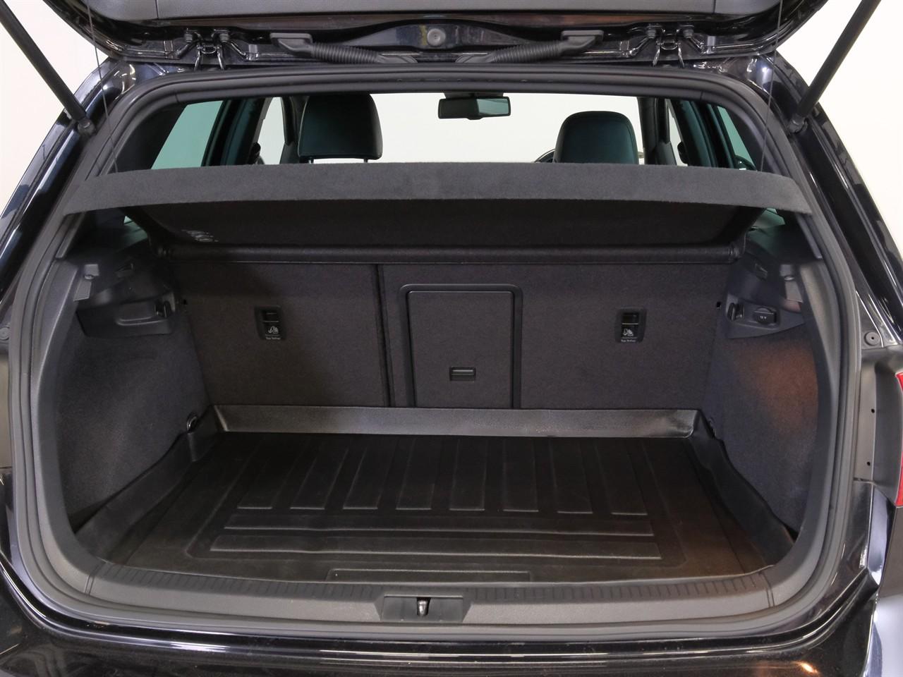 image-19, 2015 Volkswagen Golf GTE 'Leather Package' at Christchurch