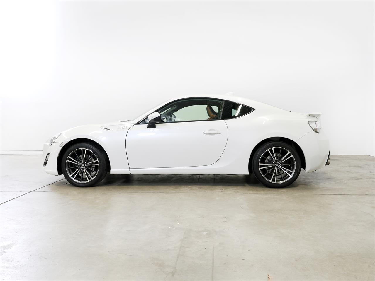image-4, 2015 Toyota 86 GT Limited 6-Speed Manual at Christchurch