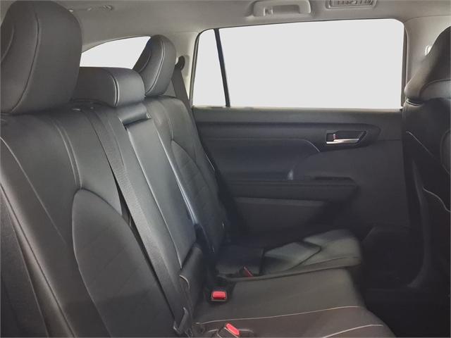 image-11, 2025 Toyota Highlander Limited 2.5L Hybrid at Dunedin