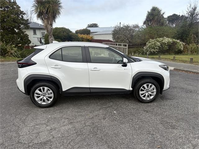 image-2, 2025 Toyota Yaris Cross GX 1.5P HEV ECVT FWD SUV/5 at Waimakariri
