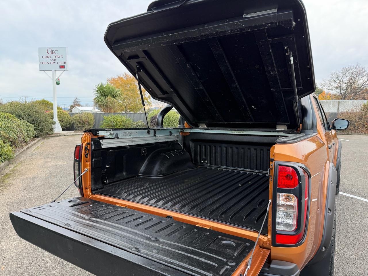 image-7, 2019 Nissan Navara STX 4WD , BLACKOUT , LOADED at Gore