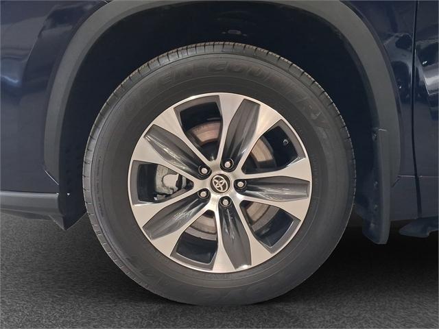 image-8, 2025 Toyota Highlander Limited 2.5L Hybrid at Dunedin