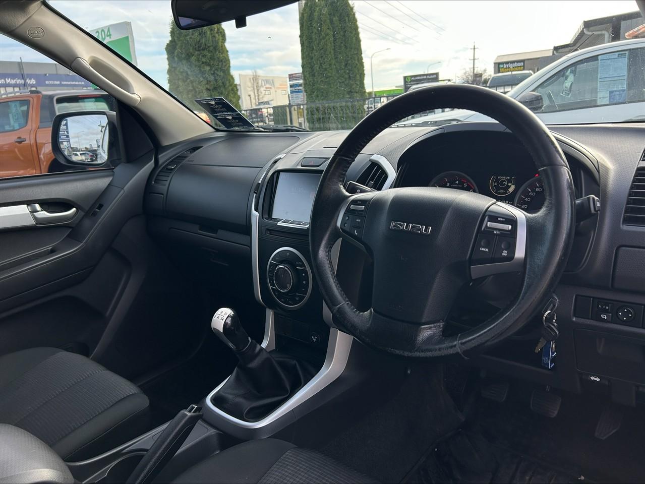 image-9, 2016 Isuzu D-MAX LS DC 3.0D/5MT at Waimakariri