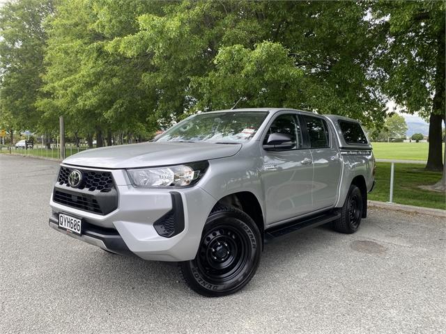 image-2, 2024 Toyota Hilux SR 2.8DT Hybrid 6AT 4WD at Christchurch