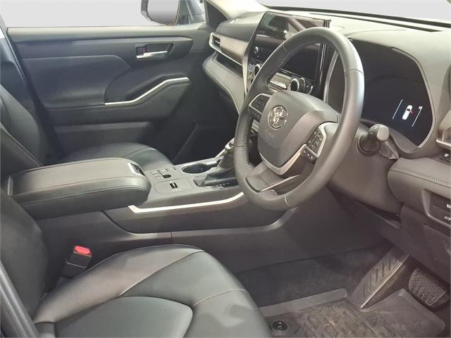 image-15, 2025 Toyota Highlander Limited 2.5L Hybrid at Dunedin