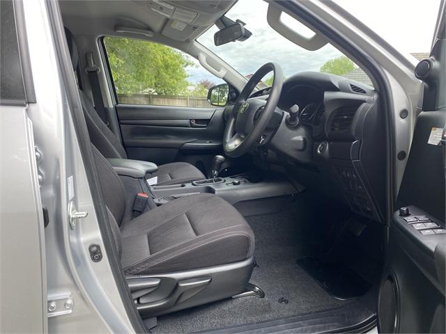 image-9, 2024 Toyota Hilux SR 2.8DT Hybrid 6AT 4WD at Christchurch