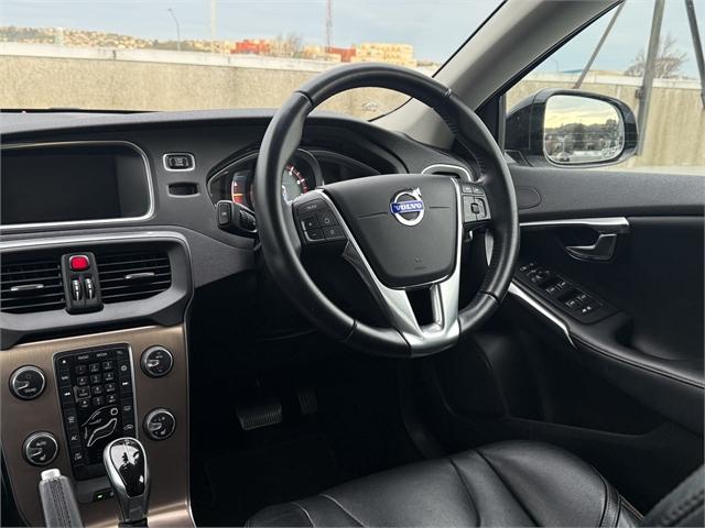 image-1, 2016 Volvo V40 C/Country T5 Luxury at Dunedin