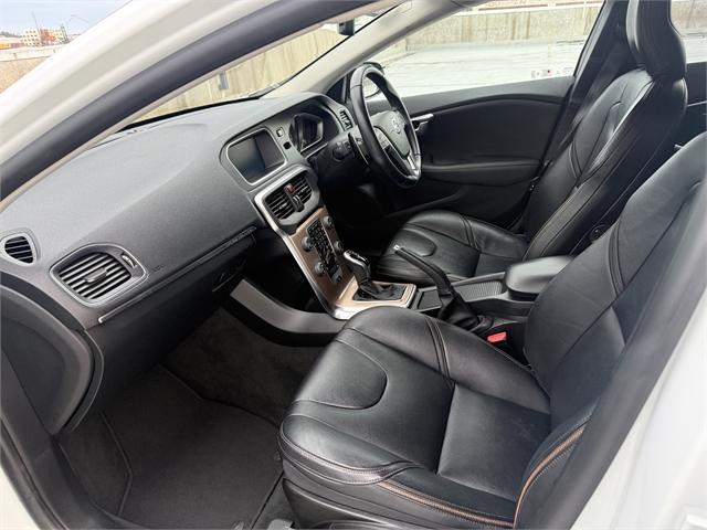 image-13, 2016 Volvo V40 C/Country T5 Luxury at Dunedin