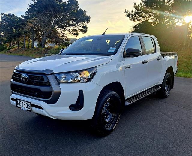 image-2, 2021 Toyota Hilux SR 2.8DT 6MT 4WD DCW/4D/5S (JFDF at Dunedin