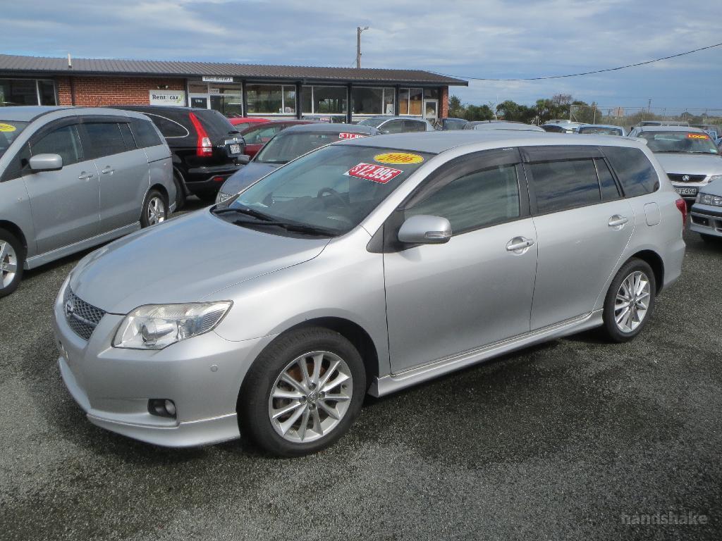 Toyota corolla fielder 2006