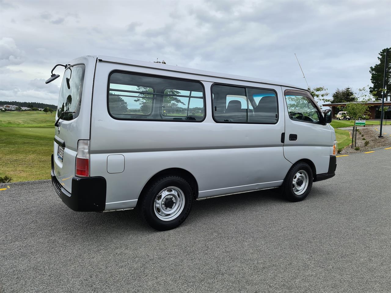 Nissan caravan iv