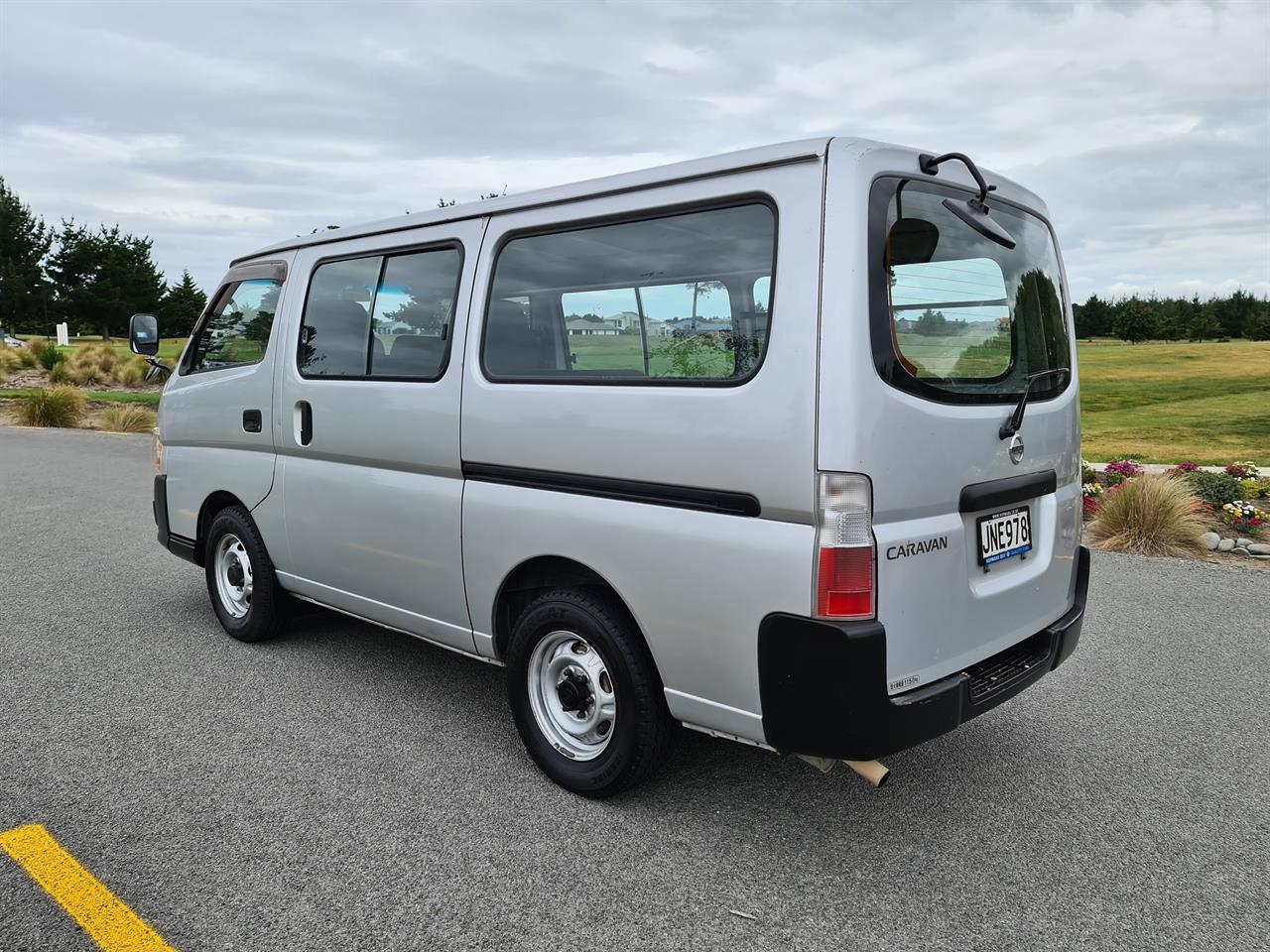 Nissan caravan размер