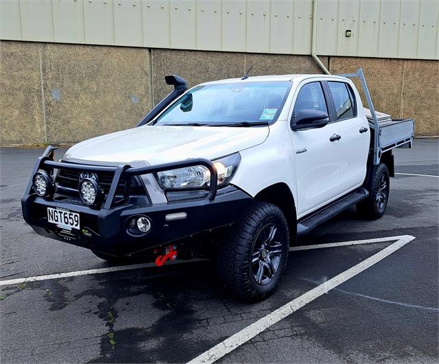 image-2, 2021 Toyota Hilux SR 2.8DT 6MT 4WD Flat Deck at Dunedin