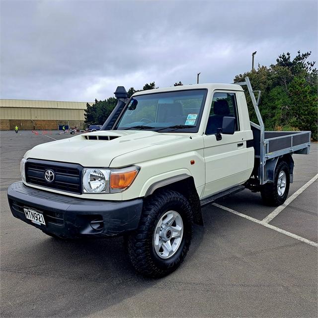 image-2, 2020 Toyota Land Cruiser 70 LT 4.5DT 5MT 4WD SCC/2 at Dunedin