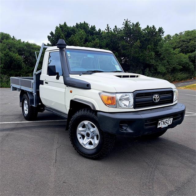 image-0, 2020 Toyota Land Cruiser 70 LT 4.5DT 5MT 4WD SCC/2 at Dunedin