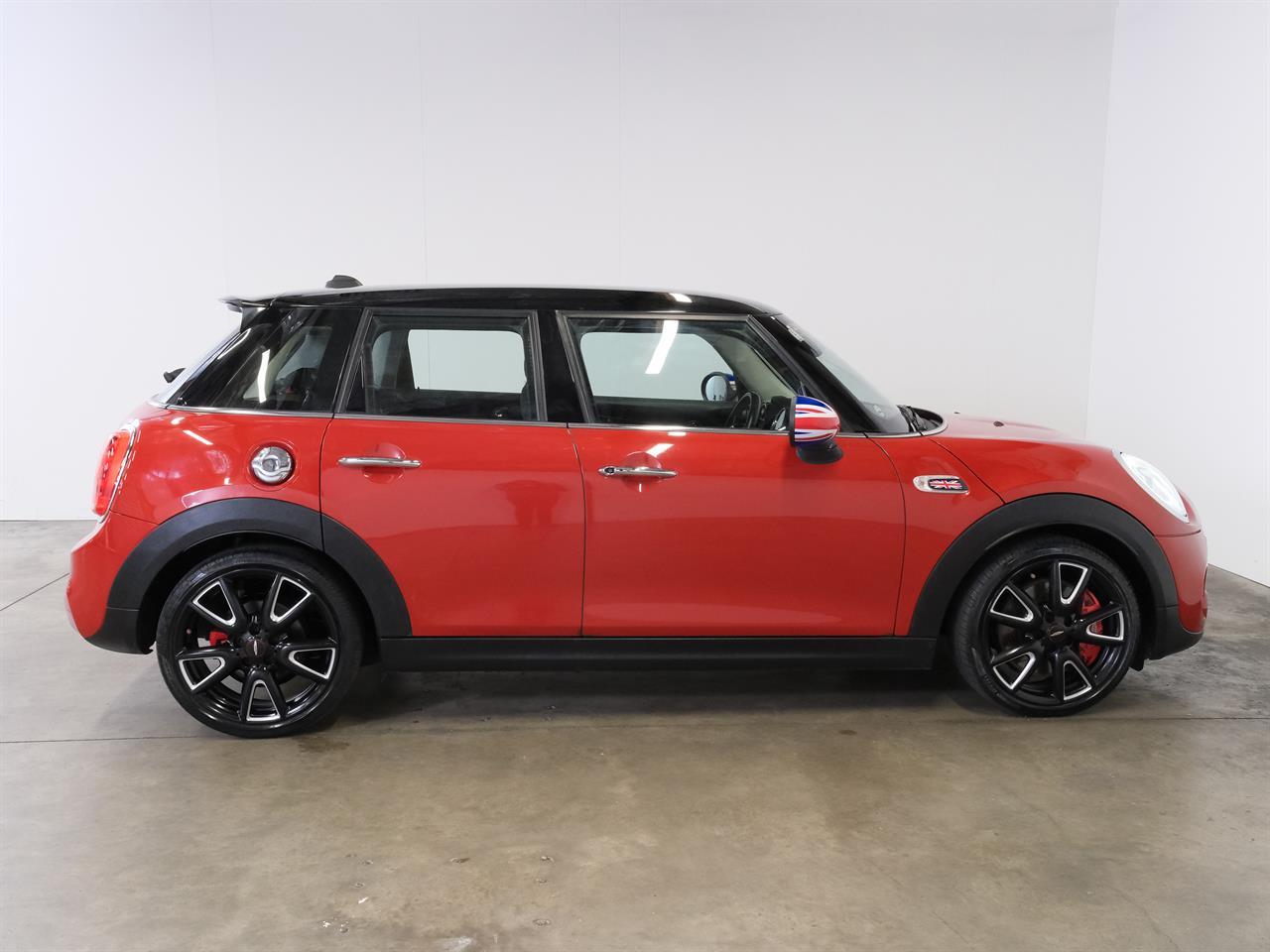 image-9, 2018 Mini Cooper S Turbo 5-Door at Christchurch