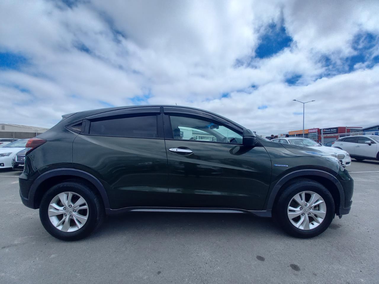 image-18, 2014 Honda Vezel Hybrid at Christchurch