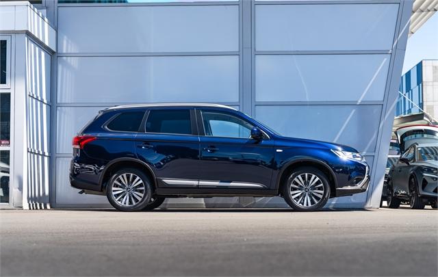 image-1, 2021 Mitsubishi Outlander LS 126kW Petrol Auto at Christchurch