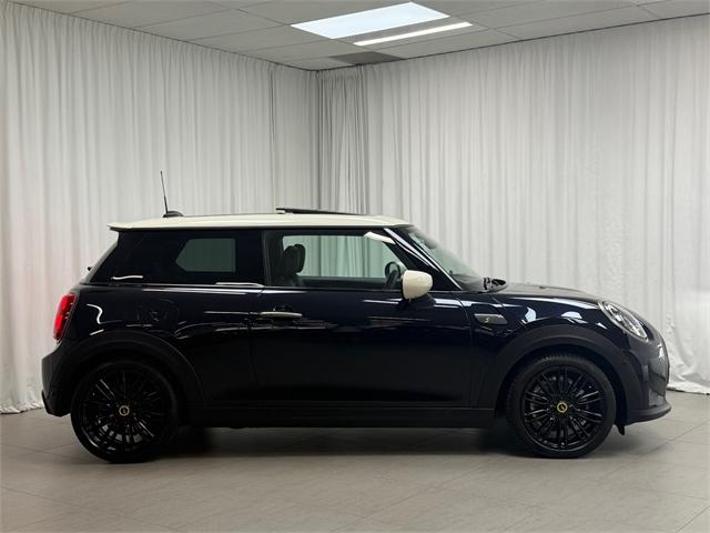 image-2, 2023 MINI Cooper SE Hatch The Resolute at Christchurch